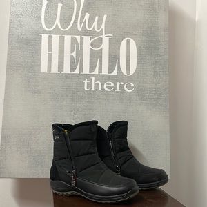 NWT Blondo Sport Waterproof 9W